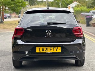 /photos/10693/c7e97bf7-9dc1-433c-b4d5-7711495b75e3_i320x240.jpg
